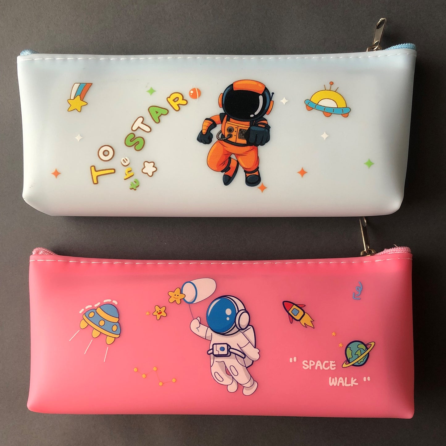 Astronaut Silicon Pencil Case - مقلمة سيليكون