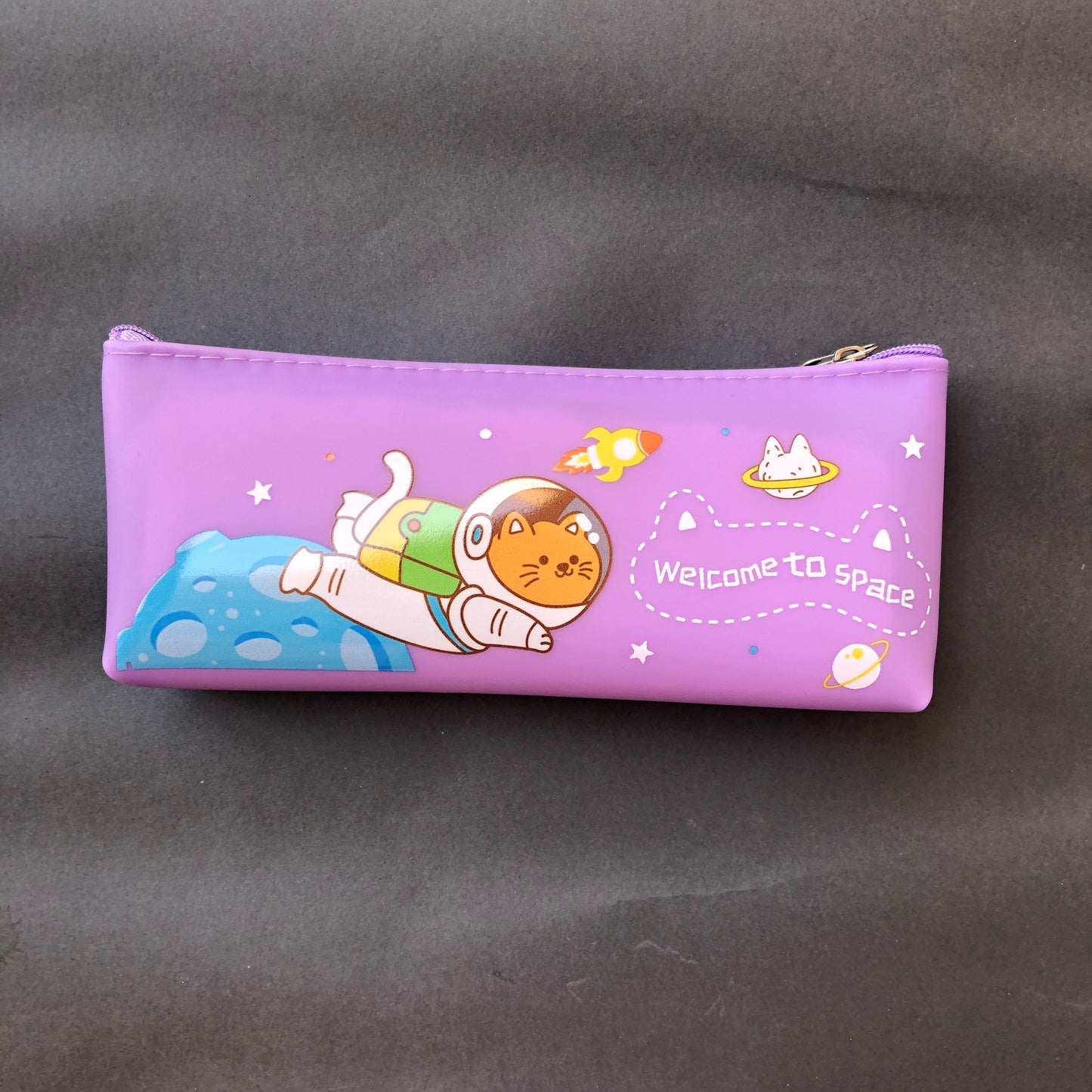Astronaut Silicon Pencil Case - مقلمة سيليكون